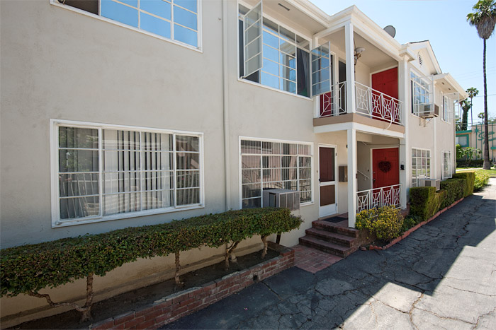 Painted exterior apartment in Sherman Oaks