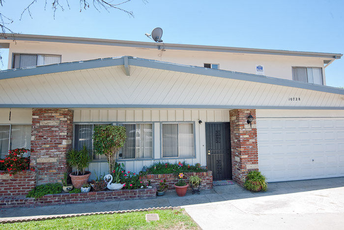 Painted exterior apartment in Whittier